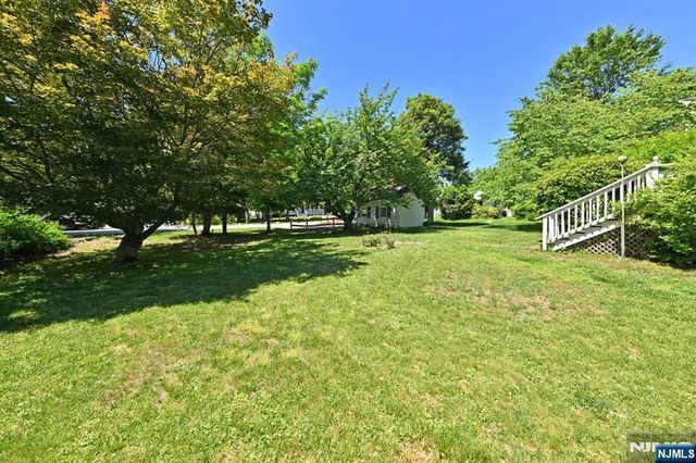 176 Park Avenue, Allendale, NJ 07401