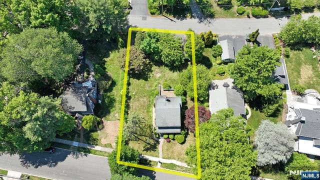 176 Park Avenue, Allendale, NJ 07401