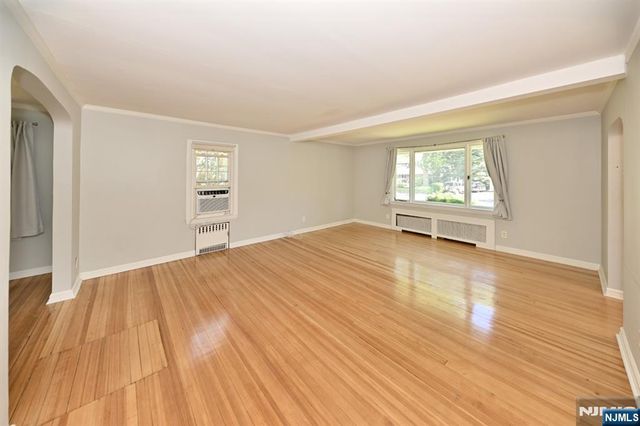 176 Park Avenue, Allendale, NJ 07401