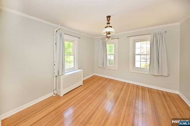 176 Park Avenue, Allendale, NJ 07401