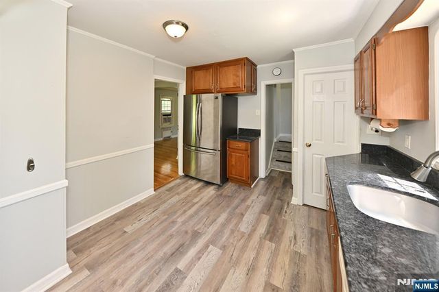 176 Park Avenue, Allendale, NJ 07401