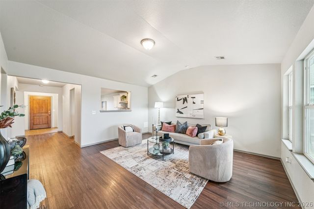 11431 E 110th Place N, Owasso, OK 74055