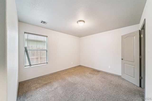 11431 E 110th Place N, Owasso, OK 74055