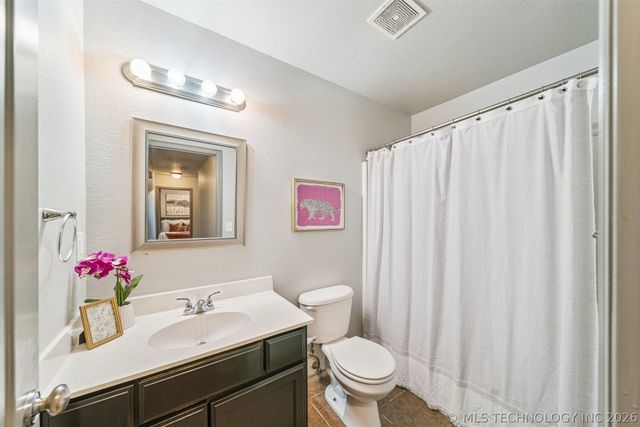 11431 E 110th Place N, Owasso, OK 74055