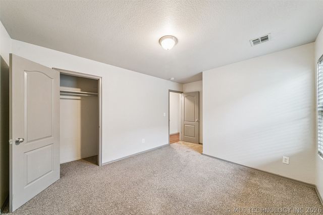11431 E 110th Place N, Owasso, OK 74055