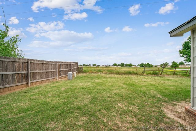 11431 E 110th Place N, Owasso, OK 74055