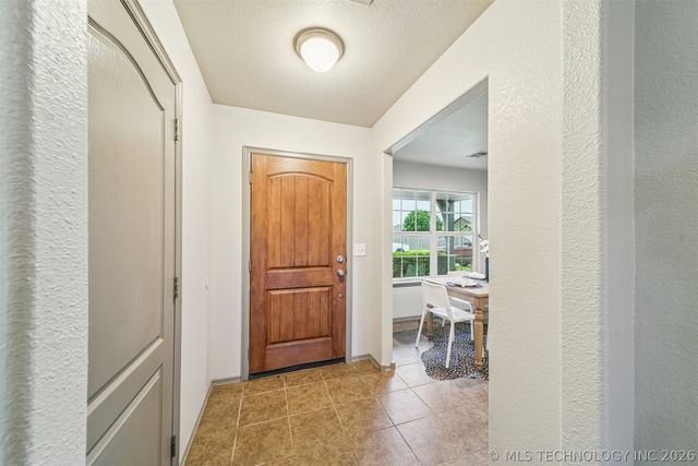 11431 E 110th Place N, Owasso, OK 74055