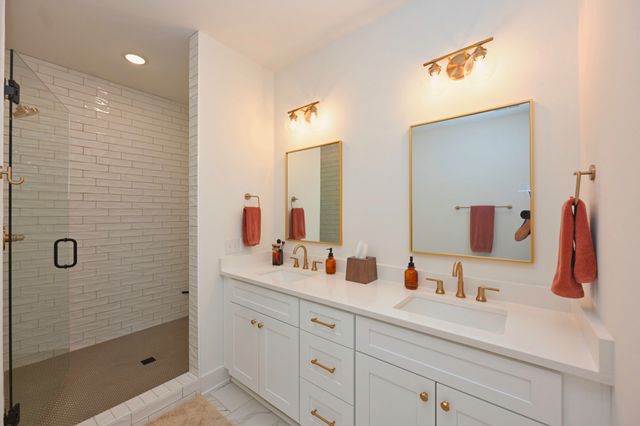 809 Gwynn Dr, Nashville, TN 37216