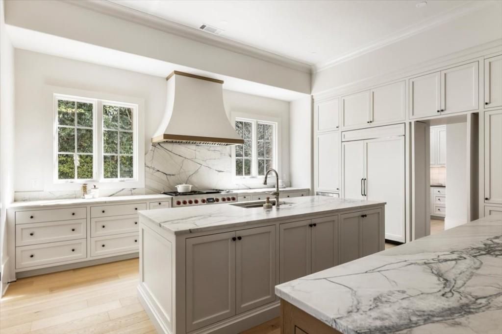 Image 2 of property listing at 221 Academy Street, Alpharetta, GA 30009