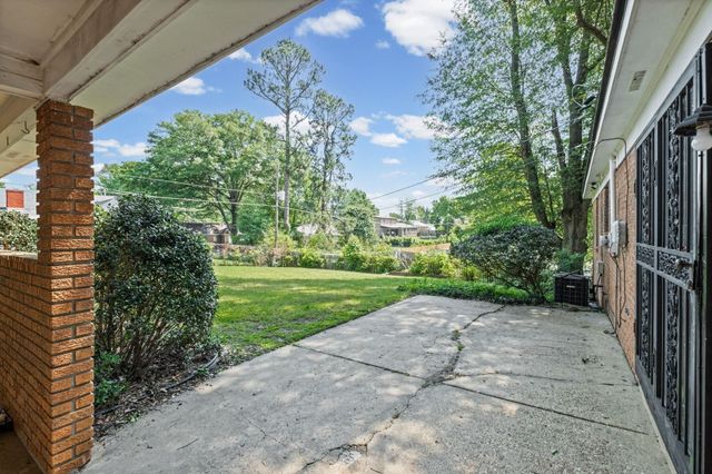 2460 WOODVALE DR, Memphis, TN 38127