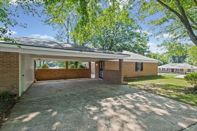 2460 WOODVALE DR, Memphis, TN 38127