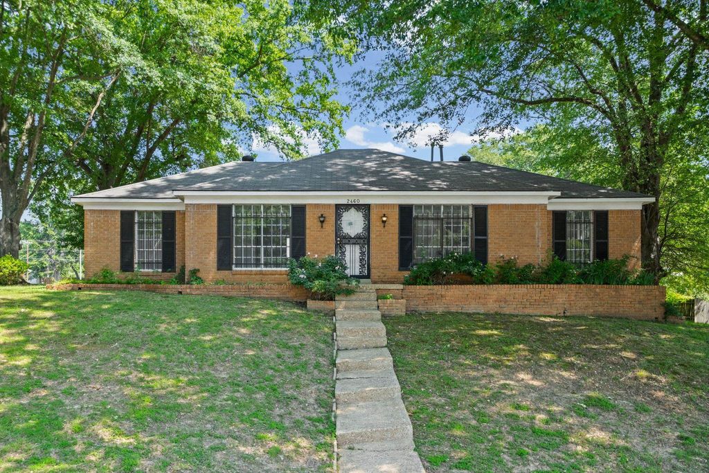 2460 WOODVALE DR, Memphis, TN 38127
