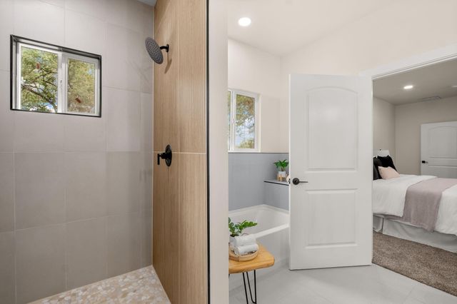 808 Montoya Street NW, Albuquerque, NM 87104