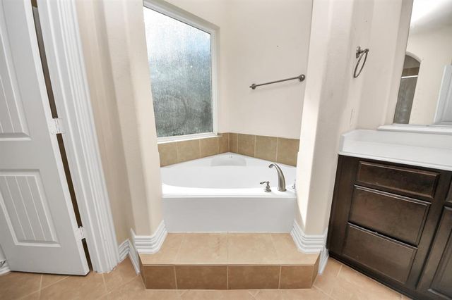 9939 Clear Diamond Drive, Rosharon, TX 77583