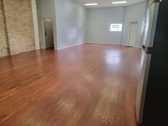 1341 N Washtenaw Avenue 1F, Chicago, IL 60622