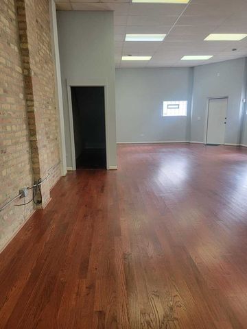 1341 N Washtenaw Avenue 1F, Chicago, IL 60622