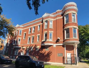 1341 N Washtenaw Avenue 1F, Chicago, IL 60622