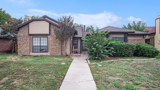 318 Liberty Place, Grand Prairie, TX 75052