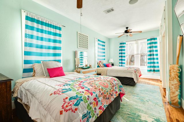 4123 Avenue Q, Galveston, TX 77550