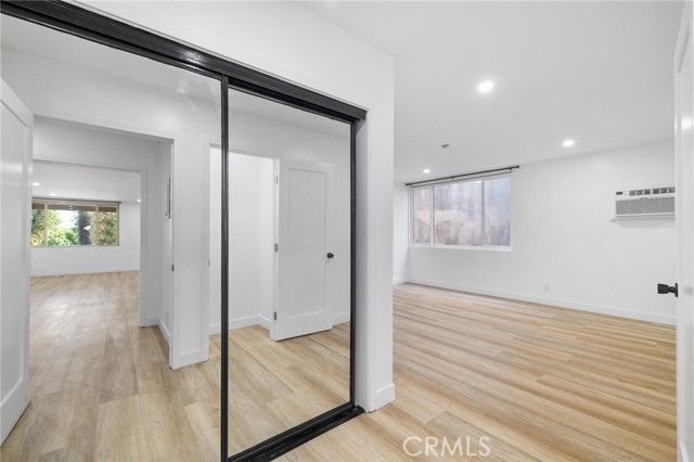 17000 Burbank Boulevard 301, Encino (los Angeles), CA 91316