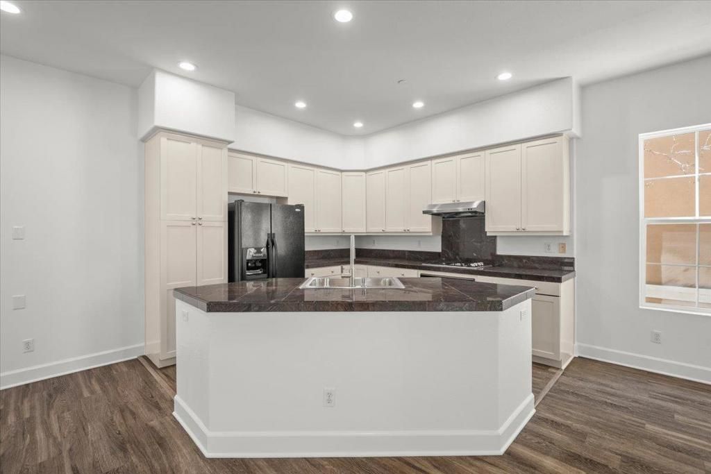 Image 4 of property listing at 821 Harmony Place, Milpitas, CA 95035