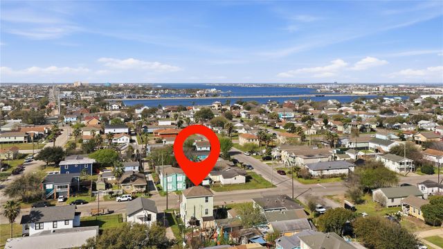 1912 55th Street, Galveston, TX 77551