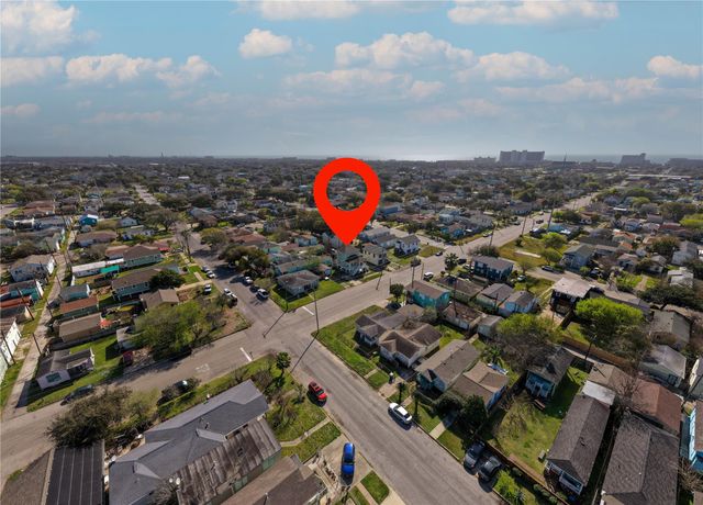 1912 55th Street, Galveston, TX 77551