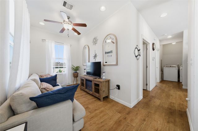 1912 55th Street, Galveston, TX 77551