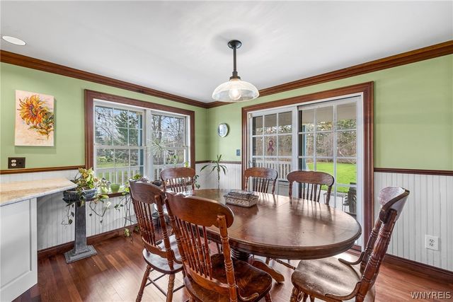 5910 Salt Road, Clarence, NY 14031