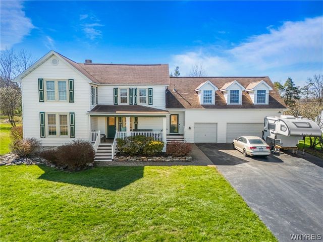 5910 Salt Road, Clarence, NY 14031