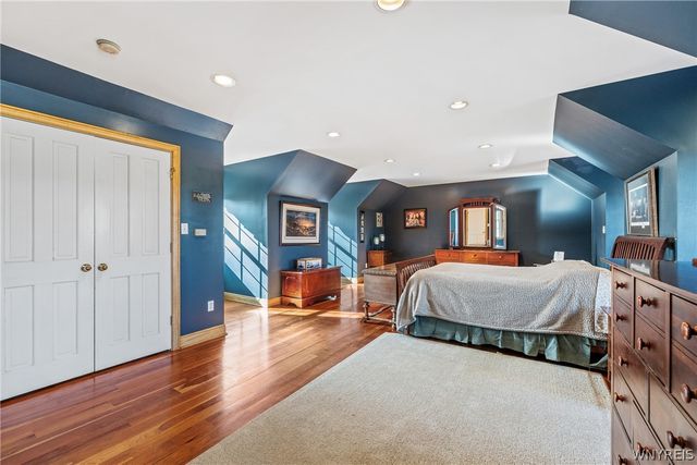 5910 Salt Road, Clarence, NY 14031