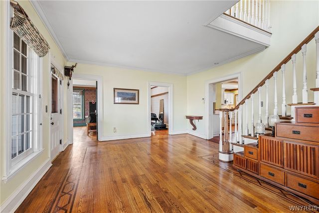 5910 Salt Road, Clarence, NY 14031