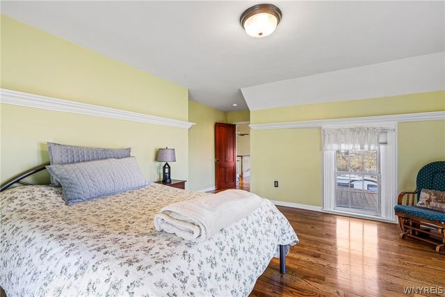 5910 Salt Road, Clarence, NY 14031