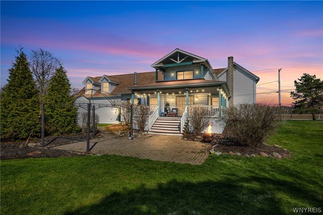 5910 Salt Road, Clarence, NY 14031