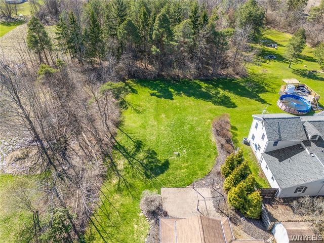5910 Salt Road, Clarence, NY 14031