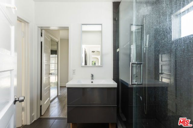 1553 N Stanley Avenue, Los Angeles, CA 90046