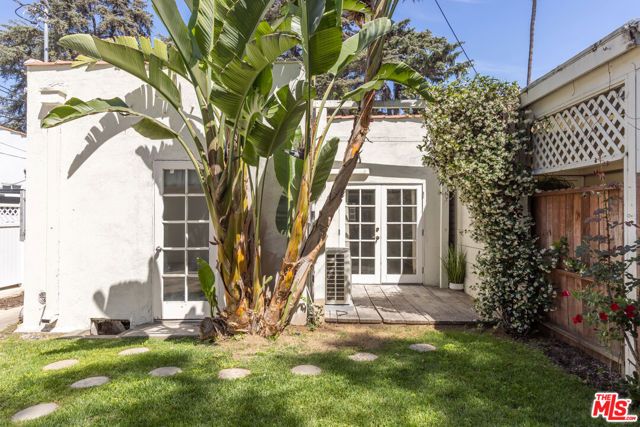 1553 N Stanley Avenue, Los Angeles, CA 90046