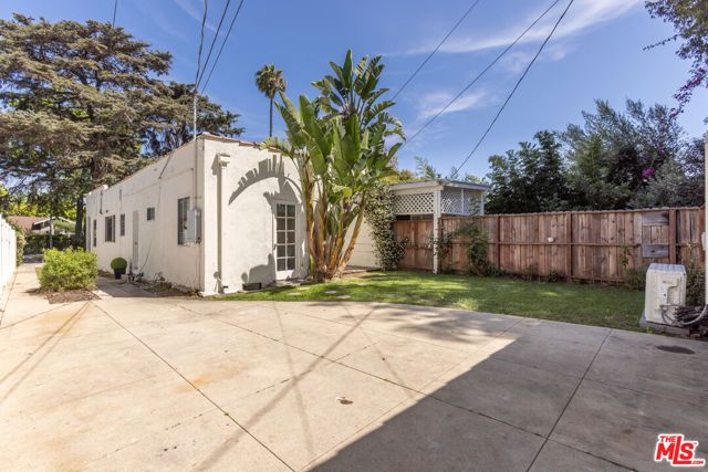 1553 N Stanley Avenue, Los Angeles, CA 90046