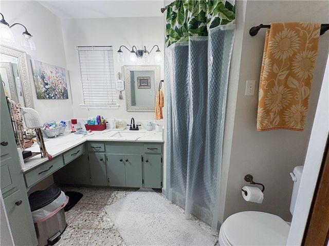 1101 Elizabeth Ave, Kingsville, TX 78363