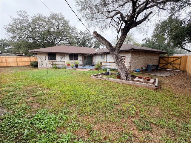1101 Elizabeth Ave, Kingsville, TX 78363