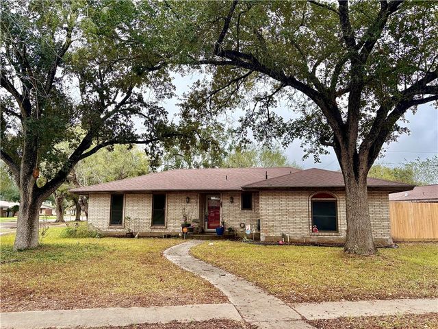 1101 Elizabeth Ave, Kingsville, TX 78363