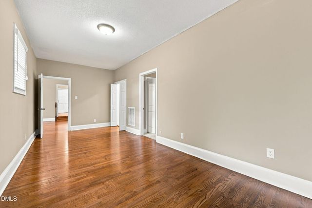 706 Crestview Drive, Durham, NC 27712