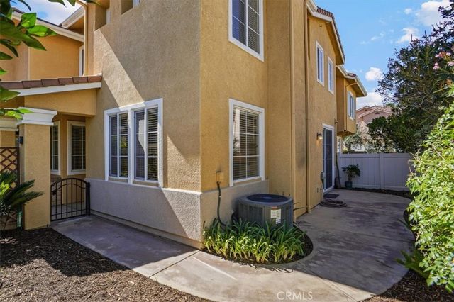 24163 Arrowhead Court, Valencia, CA 91354