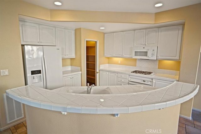 24163 Arrowhead Court, Valencia, CA 91354
