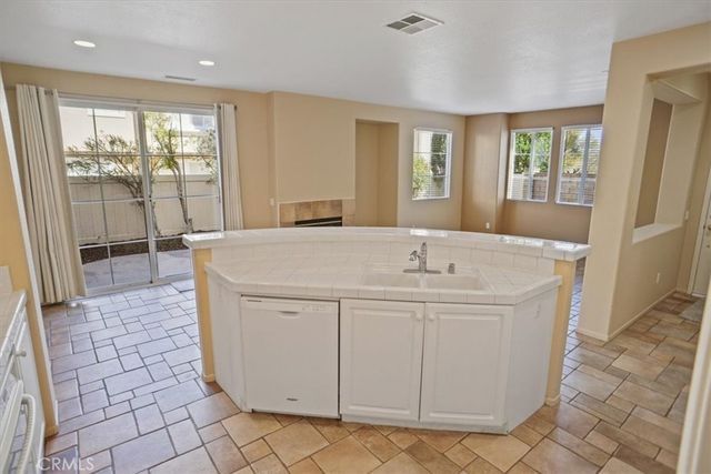 24163 Arrowhead Court, Valencia, CA 91354