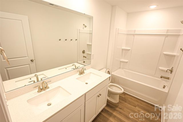 4994 Twin River Drive, Denver, NC 28037