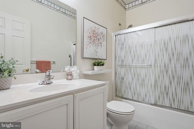 709 DAYLILY DR, Langhorne, PA 19047