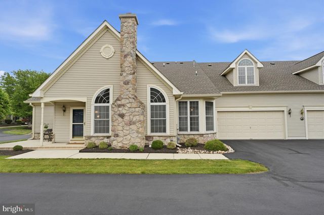 709 DAYLILY DR, Langhorne, PA 19047