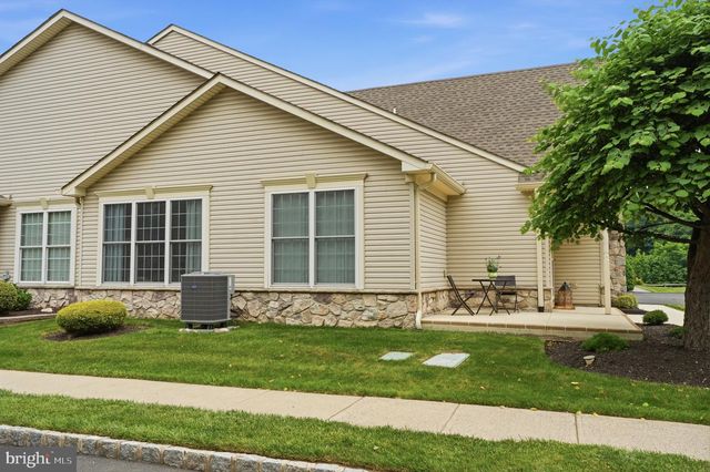709 DAYLILY DR, Langhorne, PA 19047