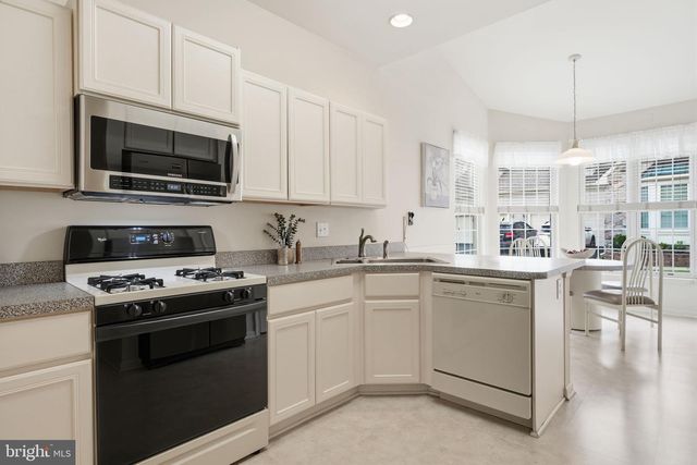 709 DAYLILY DR, Langhorne, PA 19047